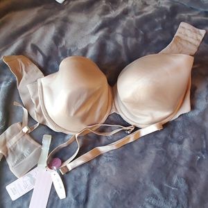 Victoria's Secret BioFit 38D Bra strapless